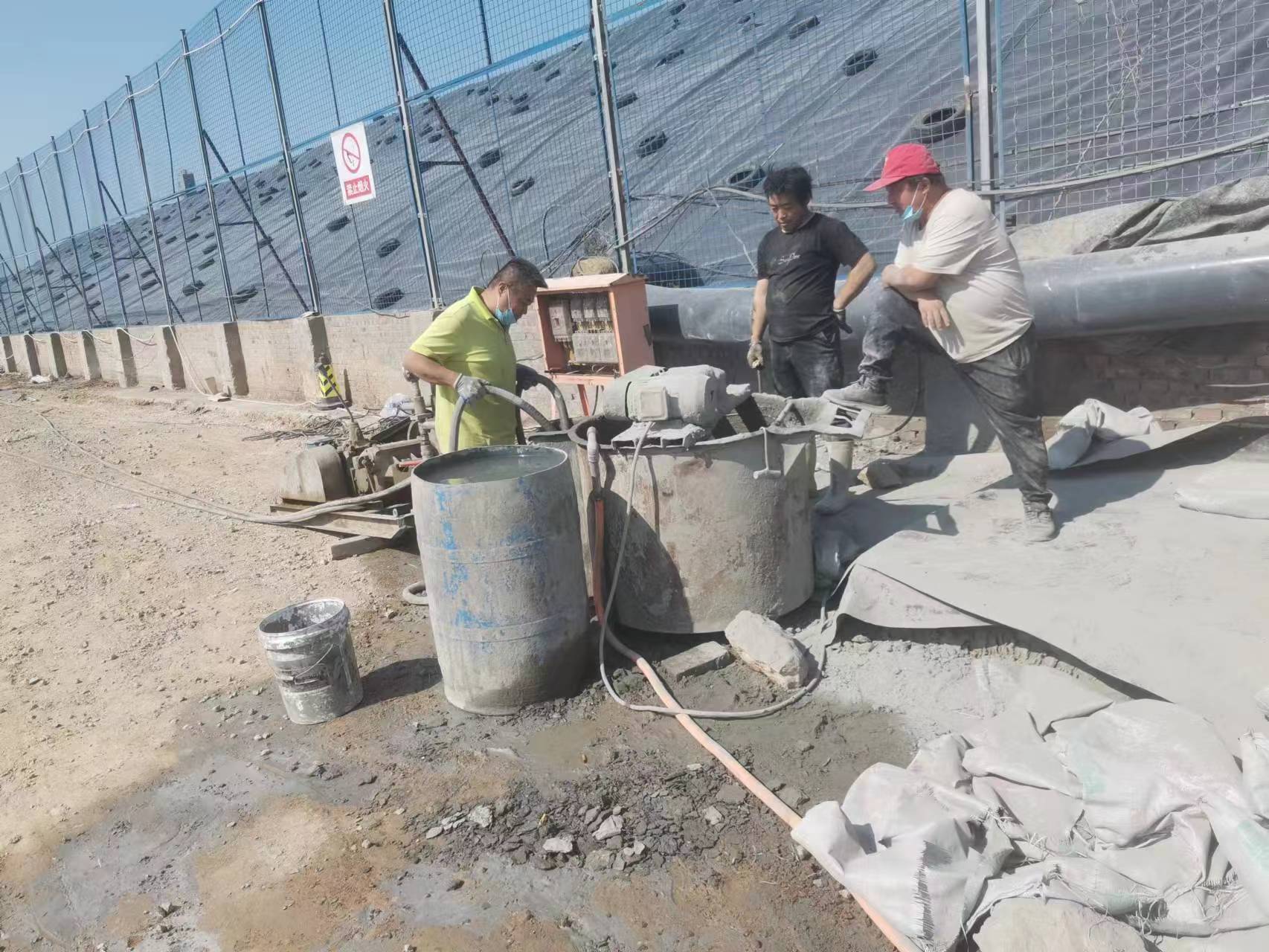 天山袖阀管注浆