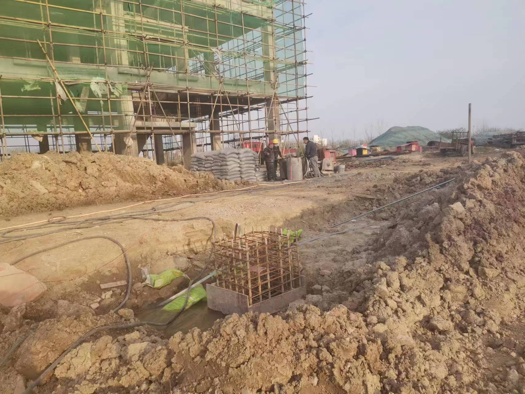 天山当桥梁出现裂缝的时候应该及时加固修补